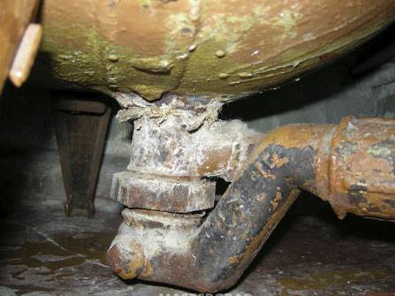 Реставрация чугунной ванны акрилом и сифон